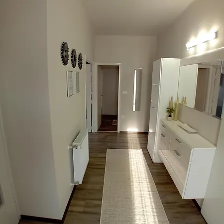 Apartament Gyarmati *