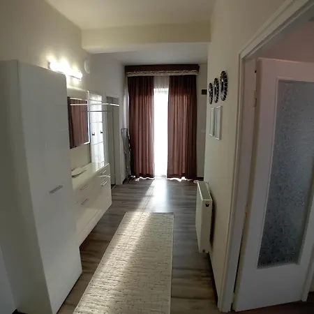 Apartament Gyarmati *