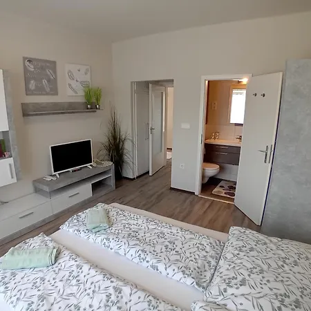 Apartament Gyarmati *