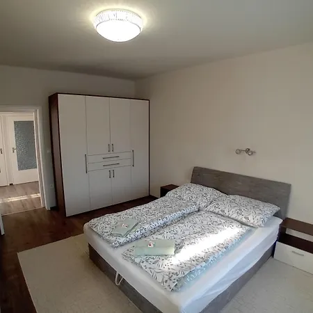 Gyarmati Apartament *