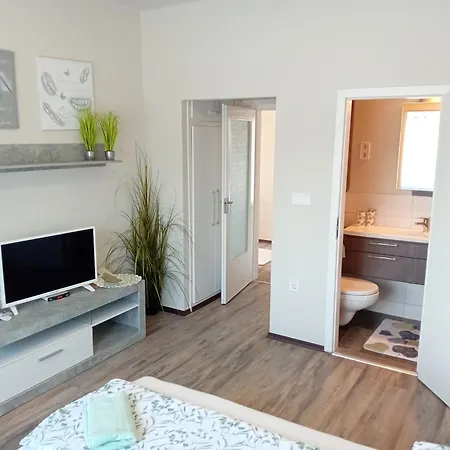 Apartament Gyarmati *